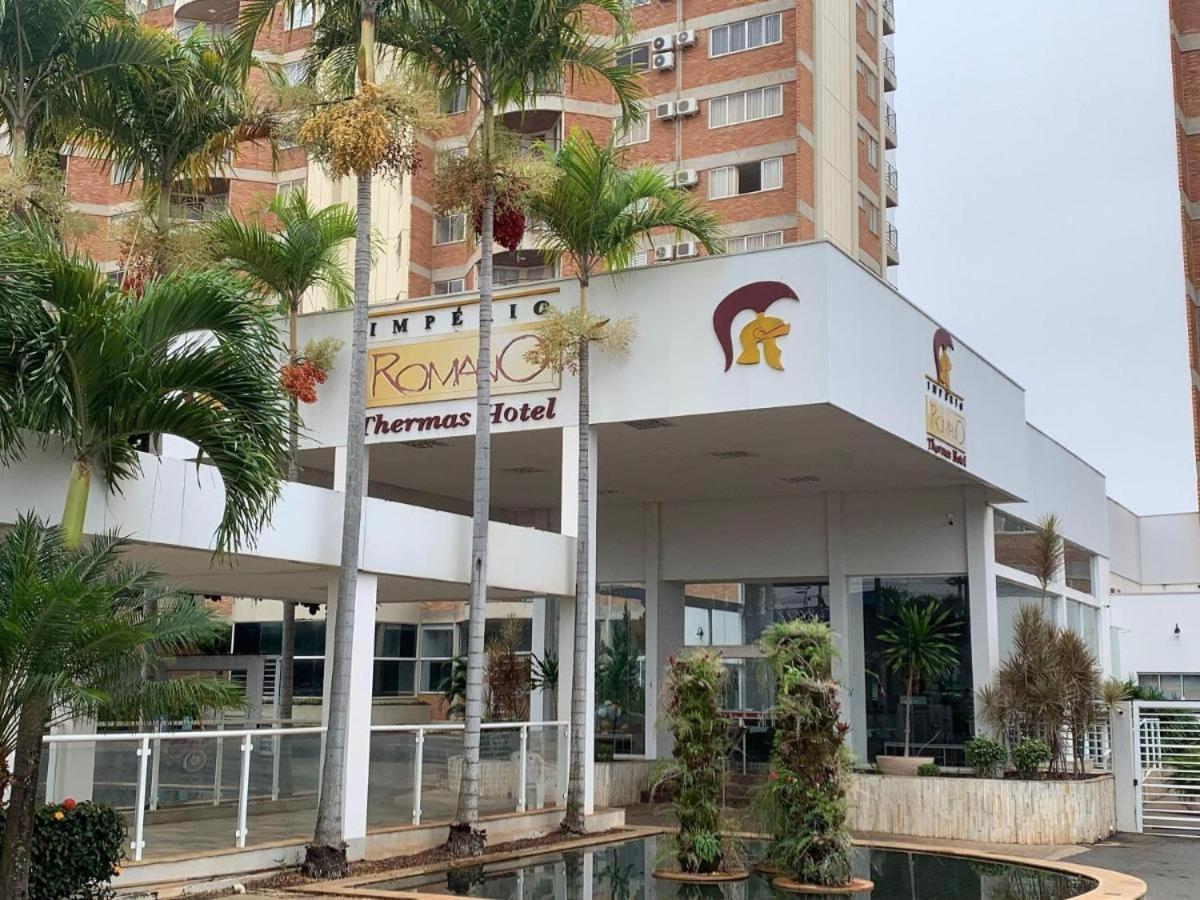 Apartamento Imperio Romano - 2 Quartos, 24Hs Piscina Caldas Novas Bagian luar foto